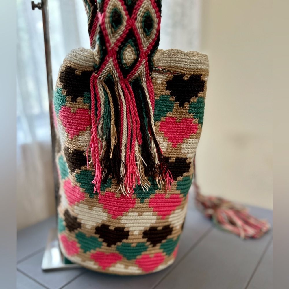 Wayuu Mochila Handmade Crossbody Bag Pink Teal Heart - Picture 10 of 15